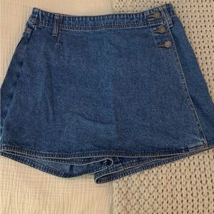Vintage Levi’s Jean Skort Size 10